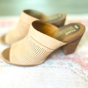 Toms Majorca Mule Slide, Perforated Nude Nubuck with Block Heel Size 8.5
